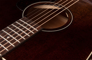Art & Lutherie Americana Dreadnought Acoustic Guitar in Bourbon Burst 045600