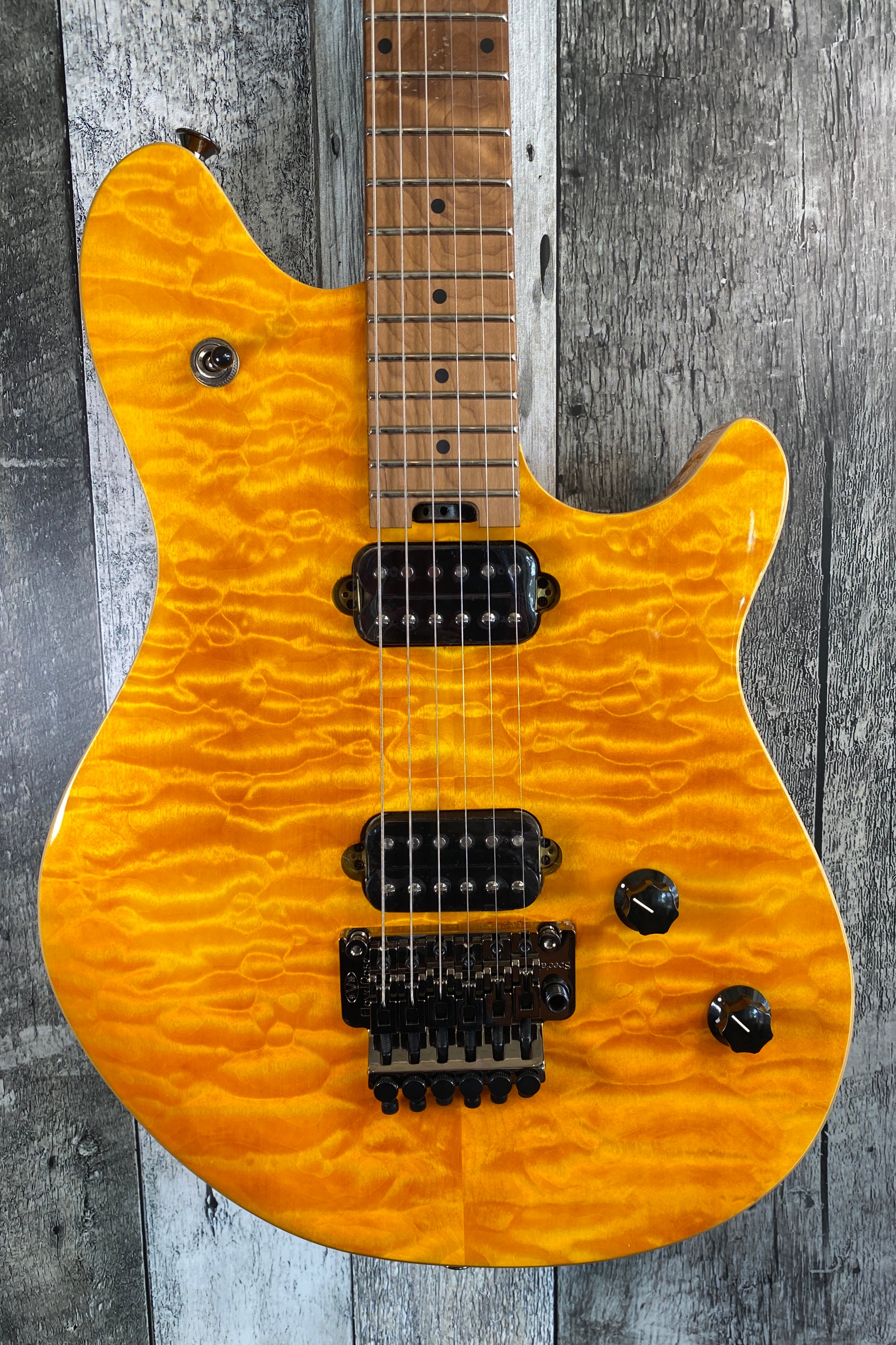 EVH Wolfgang WG Standard QM, Baked Maple Fingerboard in